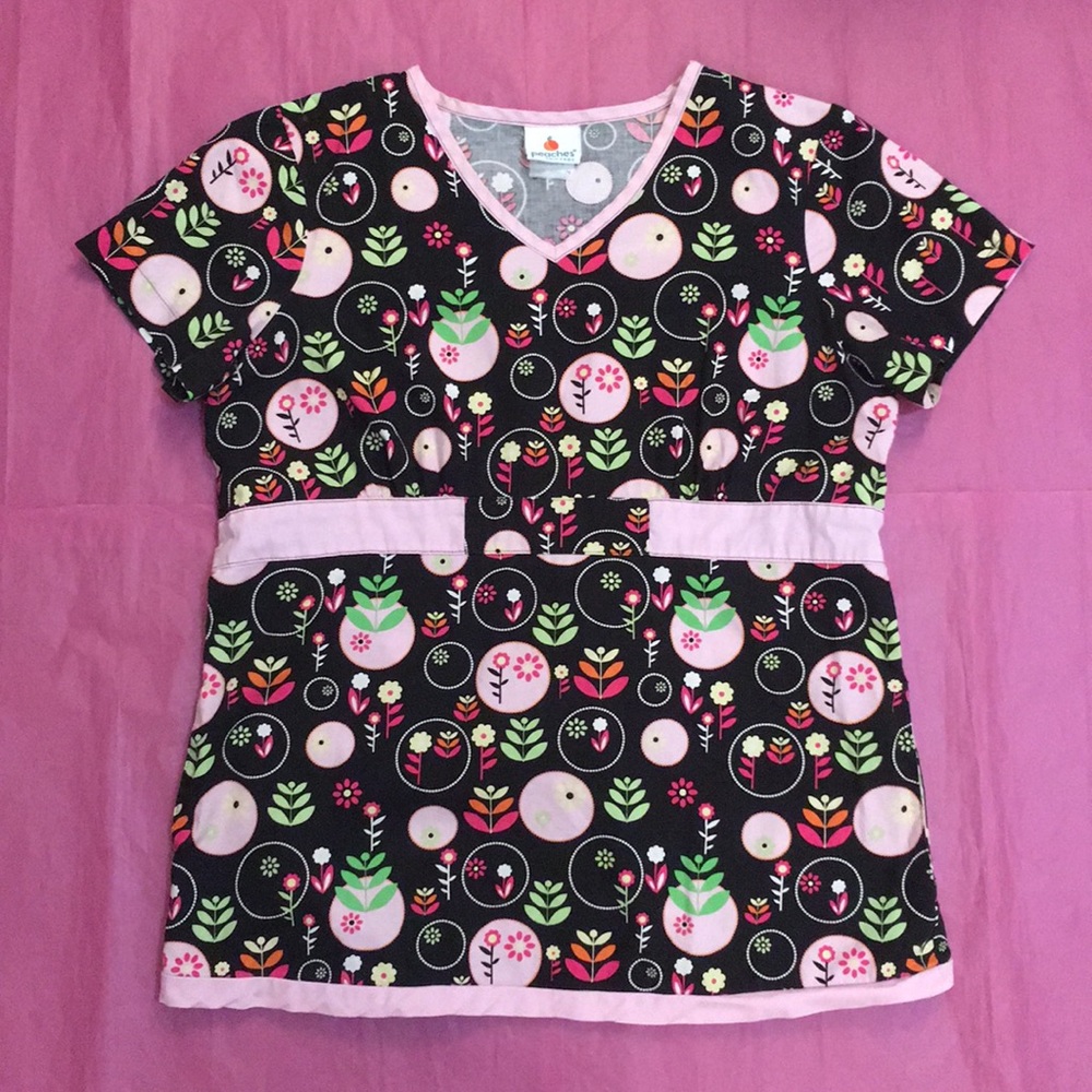 Peaches Floral Circles Scrub Top Size Small